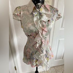 Gracia ruffle floral blouse